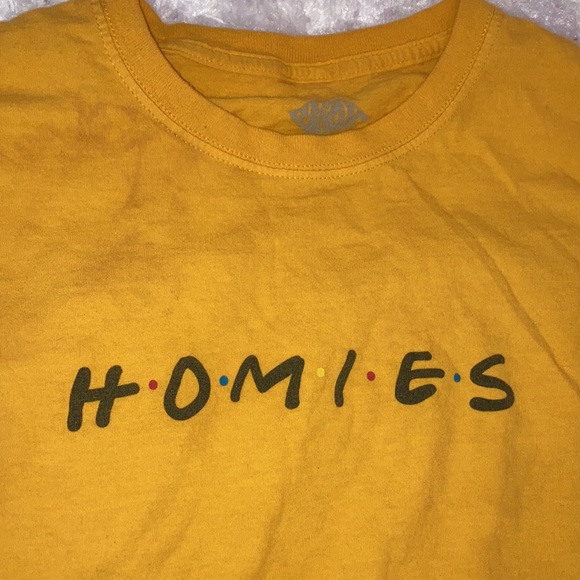Homies ( Friends ) Yellow Crop top - Picture 4 of 4